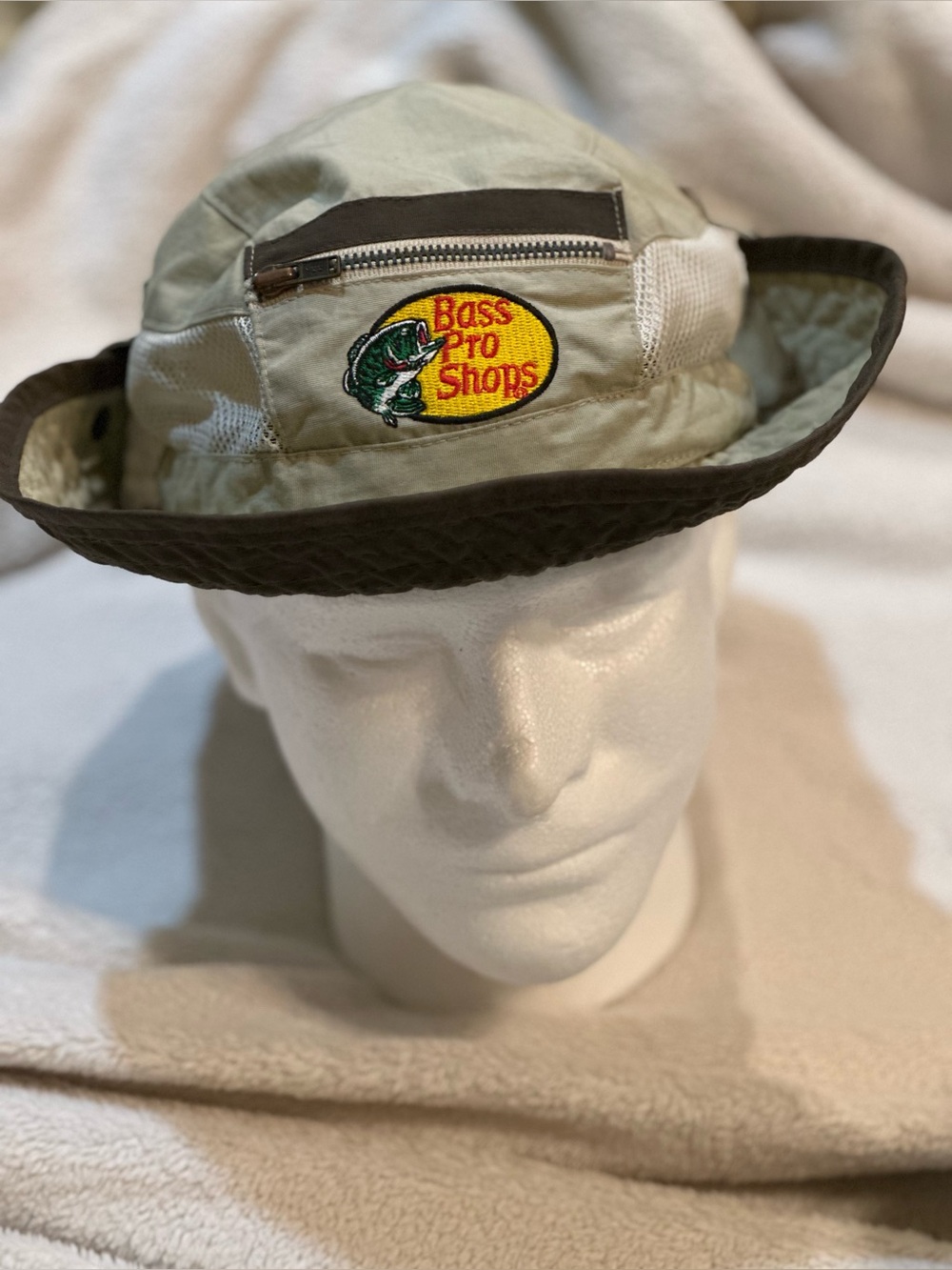 Vintage Bass Pro Shops Fishing Safari Bucket Hat Tan Mesh